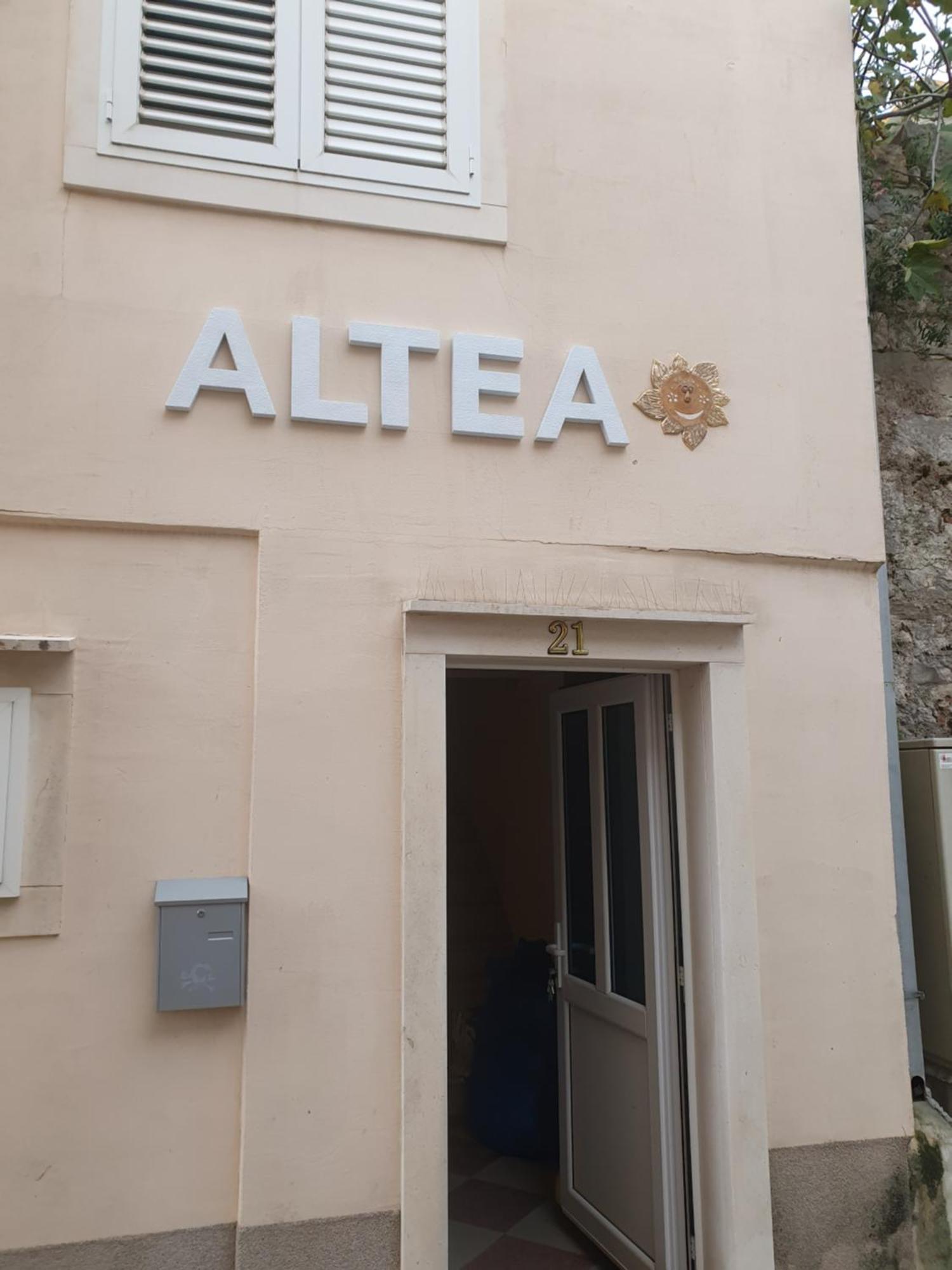 Altea Holidey Home With Jacuzzi And Free Parking Макарска Экстерьер фото